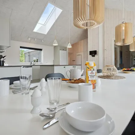 Casa de Férias Holiday Eufemia - 200m From The Sea By Interhome